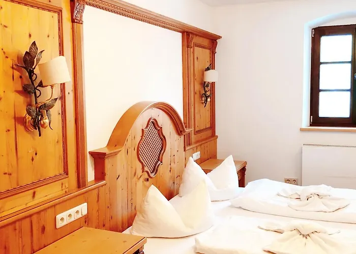 Klosterwirt Hoeglwoerth Hotel *