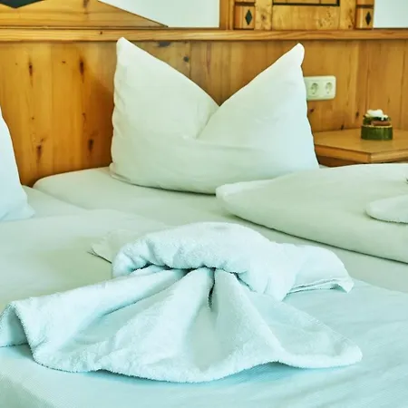Klosterwirt Hoeglwoerth Hotel *